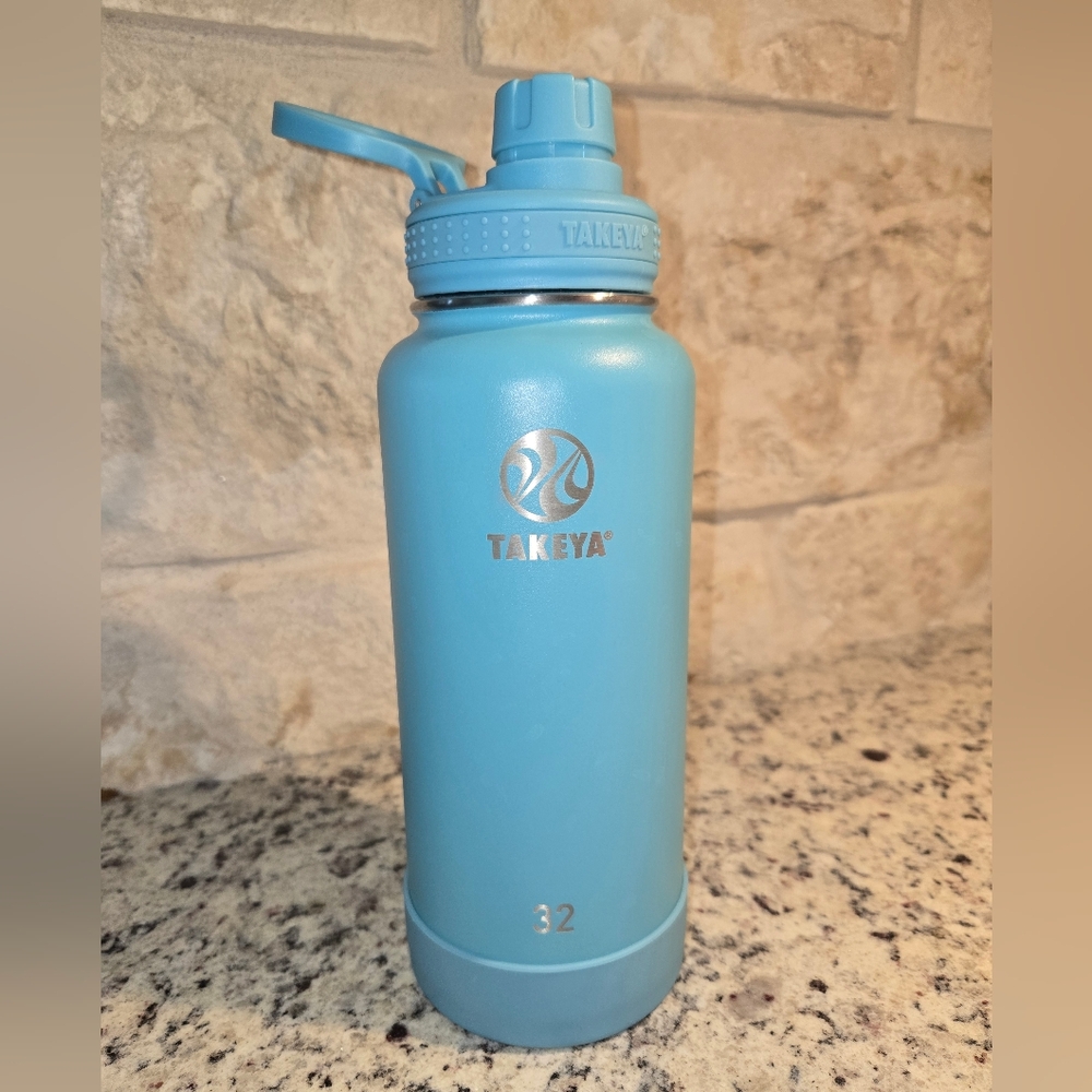 Takeya Blue Water Bottle 32 Oz